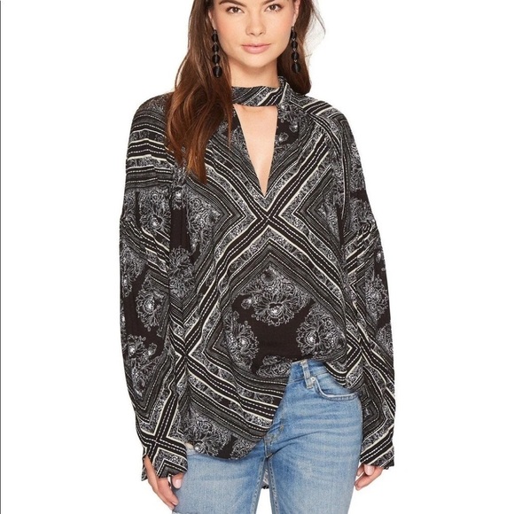 Free People Walking on a Dream Tunic Blouse - Picture 2 of 10